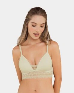 Lace Detail Contour Bralette -Fitted Clothes Shop 011992 898 1200x1500 2021 1