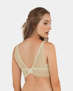 Lace Detail Contour Bralette -Fitted Clothes Shop 011992 898 1200x1500 2021 2