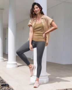 Extra High Waisted Firm Compression Legging -Fitted Clothes Shop 012901 779 1200X1500 3