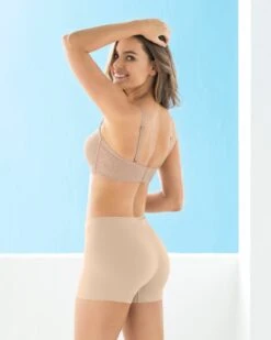 Eco-Friendly Seamless Knicker Short Made Of Recycled Plastic Bottles -Fitted Clothes Shop 012975 802 1200x1500 2021 3