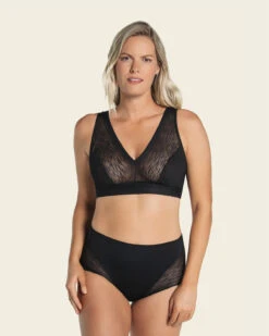 High-Waisted Sheer Lace Shaperknicker -Fitted Clothes Shop 012984 700 1200x1500 2023 3
