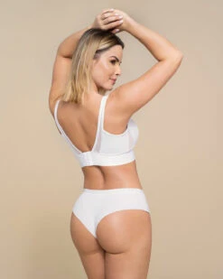 Flexi-Bra Light Wireless Bra With Removable Contour Padding 19 Flexi-Bra Light Wireless Bra With Removable Contour Padding -Fitted Clothes Shop 091048 000 1200X1500 5
