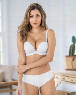 A Brazilian Culotte In Smooth And Lace Fabric 23 A Brazilian Culotte In Smooth And Lace Fabric -Fitted Clothes Shop 092004 000 1200X1500 4