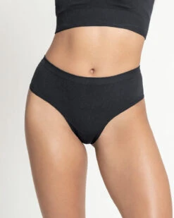 High-Tech Seamless Mid-Rise Cheeky Knicker -Fitted Clothes Shop 092030 785 1200X1500 2
