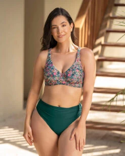 Eco-Friendly Supportive Bikini Top With Double Layered Cups -Fitted Clothes Shop 192127C 060 1200X1500 3