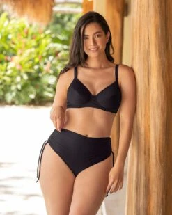 Classic Bikini Top With Structures And Underwire -Fitted Clothes Shop 192133C 701 1200X1500 3