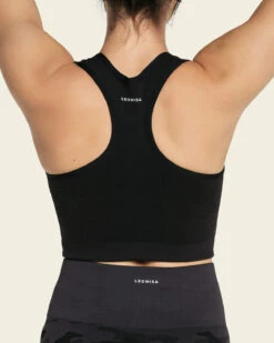 Reversible High-tech Seamless Sports Bra -Fitted Clothes Shop 195369 711 1200x1500 2023 2