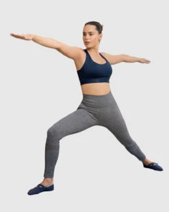 Sports Top With Athletic Back And Seamles Flat Straps -Fitted Clothes Shop 195374 588 1200x1500 2021 4