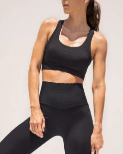 Sports Top With Athletic Back And Seamles Flat Straps -Fitted Clothes Shop 195374 700 1200X1500 3