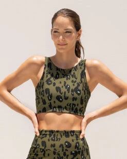 Eco-Friendly High-Neck Graphic Sports Bra Made Of Recycled Plastic
