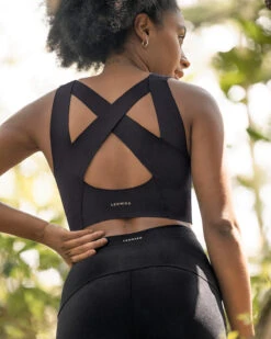 High-Tech Supportive Sports Bra 9 High-Tech Supportive Sports Bra -Fitted Clothes Shop 195392 700 1200X1500 5