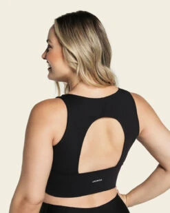 Eco-Friendly Sports Bra With Super Support 17 Eco-Friendly Sports Bra With Super Support -Fitted Clothes Shop 195399 700 1200x1500 2023 2