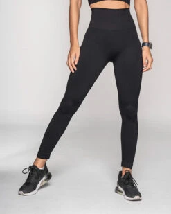 Active High-Waisted Legging-Double Layer Waistband And Targeted Compression -Fitted Clothes Shop 195583 700 1200X1500 1