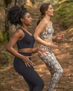 High-Tech Active Legging With Compression Panels -Fitted Clothes Shop 195584 700 1200X1500 5