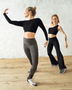 Shaper Legging With Double Side Pocket -Fitted Clothes Shop 195590 784 1200X1500 5