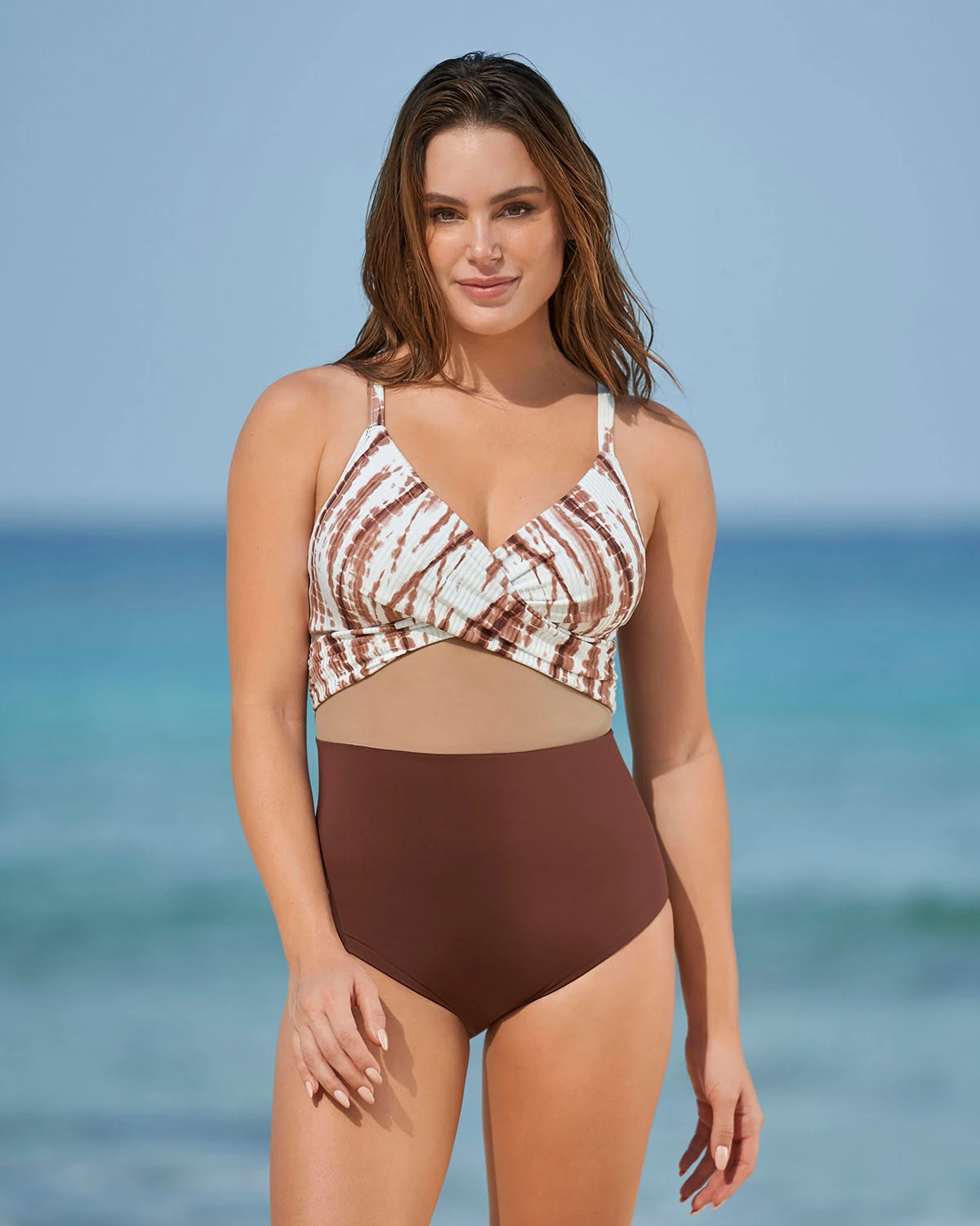 One-Piece Slimming Swimsuit With Contrast Print 1 One-Piece Slimming Swimsuit With Contrast Print