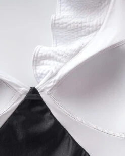 Contrast Asymmetrical Shaping Swimsuit 11 Contrast Asymmetrical Shaping Swimsuit -Fitted Clothes Shop 19A066 700 1200X1500 6