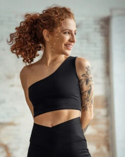 Double Sided One Shoulder Sports Bra 7 Double Sided One Shoulder Sports Bra -Fitted Clothes Shop 19AA01 509 1200X1500 3