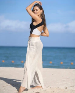 Two Piece Swimsuit With Color Block Top And Crossover Waistband Short -Fitted Clothes Shop 201540 700 1200X1500 4