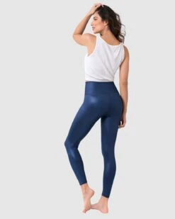 Leather Look Zip-Front Sculpting Legging -Fitted Clothes Shop 441000 546 1200X1500 o.k 2