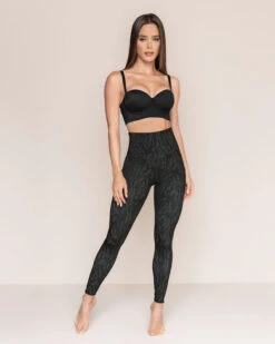 Reversible High-Waisted Active Shaper Legging -Fitted Clothes Shop 441005 068 1200X1500 5