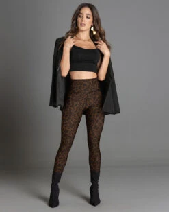 Reversible High-Waisted Active Shaper Legging -Fitted Clothes Shop 441005 700 1200X1500 o.k 1