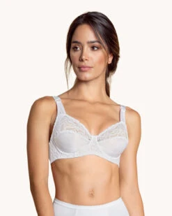 Classic Lace Ballet Back Underwire Bra