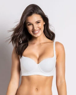 Tirangle Bra High Coverage Underarm And Back -Fitted Clothes Shop 71339 000 1200X1500 3
